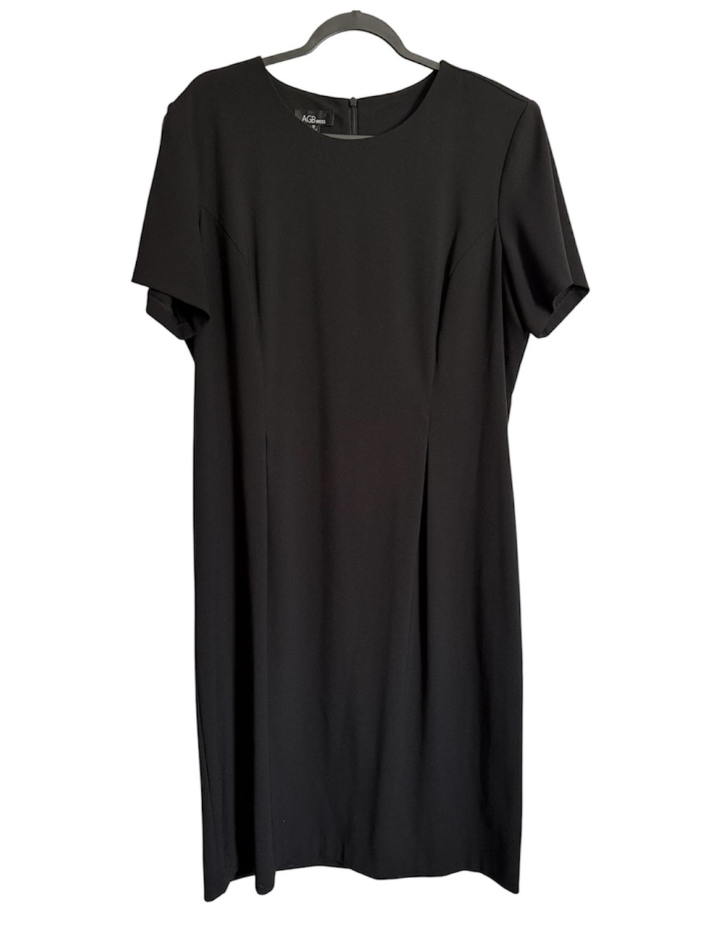 AGB Black Midi Shift Dress with Short Sleeves